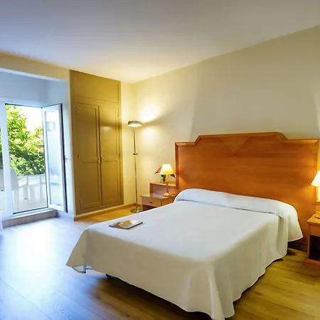 Monarque El Rodeo 3*