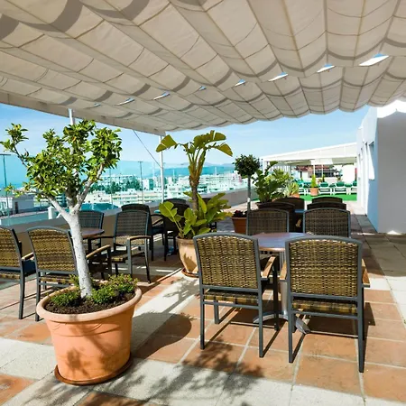 ホテル Monarque El Rodeo 3*