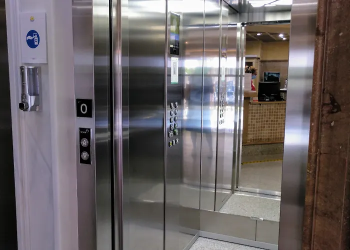 Szálloda Monarque El Rodeo 3*