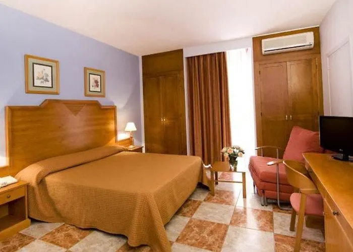 Szálloda Monarque El Rodeo 3*