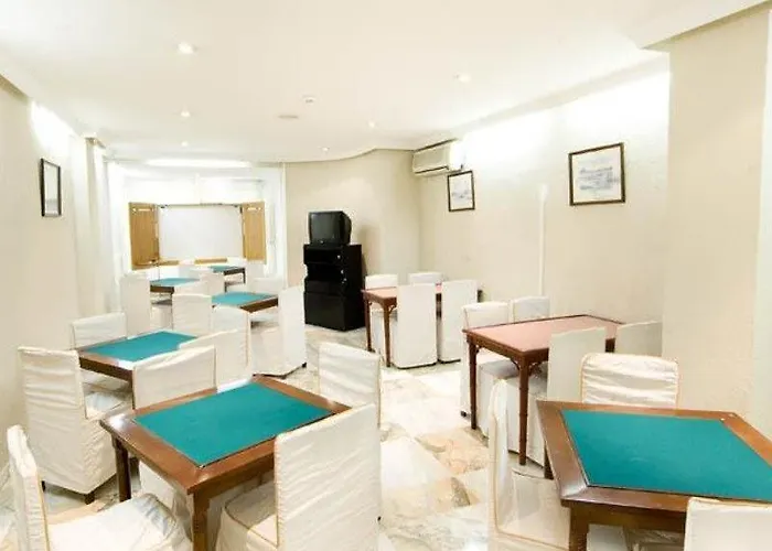 Monarque El Rodeo Hotel 3*