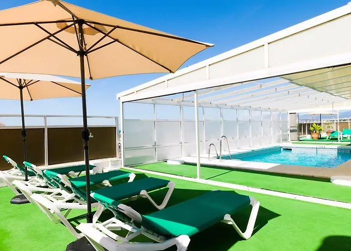 Hotel Monarque El Rodeo