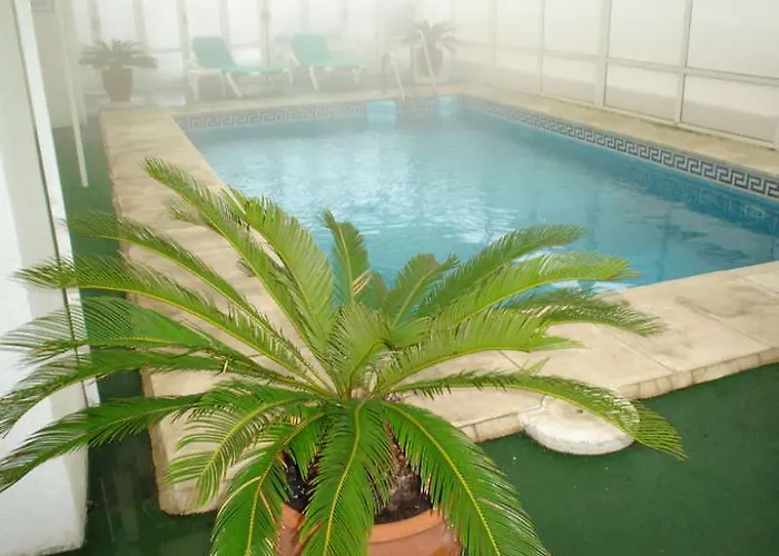 Hotel Monarque El Rodeo 3*