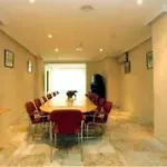 Monarque El Rodeo Hotell