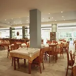 Hotel Monarque El Rodeo