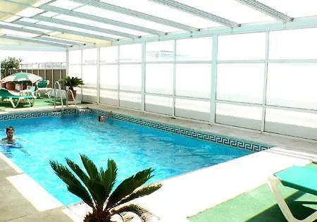 Hotell Monarque El Rodeo 3*