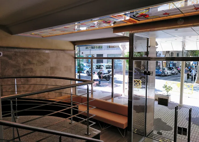 ホテル Monarque El Rodeo